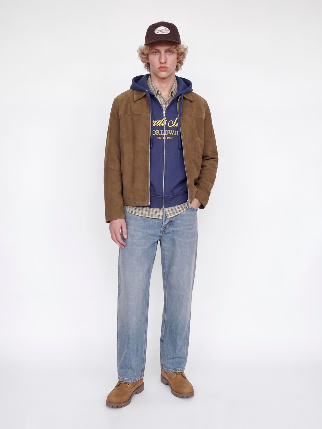 model_shot-front_full